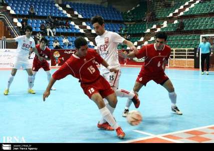 برگزاری مسابقات فوتسال جام رمضان در ورامین