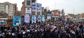 تصاویر خبرگزاری فارس از استقبال وارثان قیام ۱۵ خرداد از آیت الله جنتی